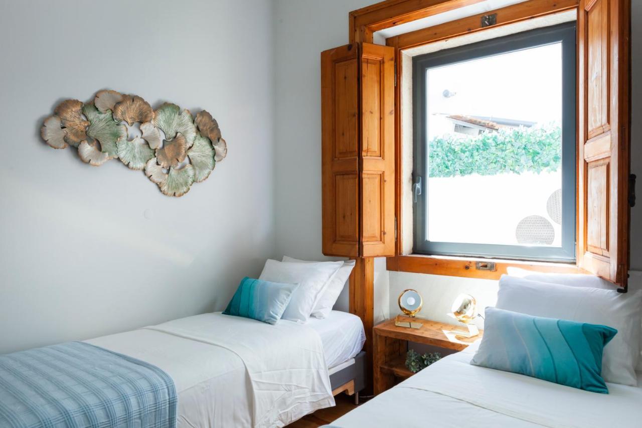 Alfama Terrace With Authentic Xviii Tiles And Historic Notes 3 Bedrooms & 2 Bathrooms Ac Apartamento