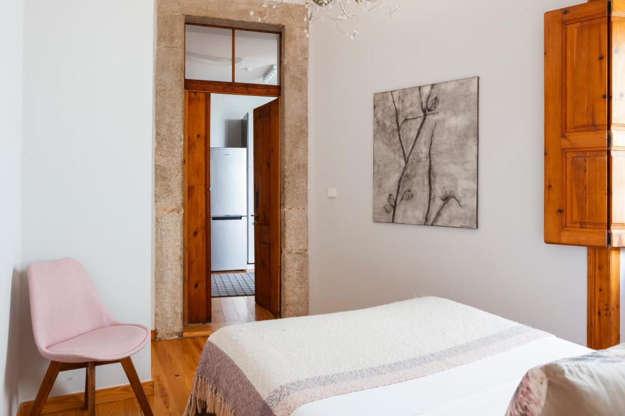 Apartamento Alfama Terrace With Authentic Xviii Tiles And Historic Notes 3 Bedrooms & 2 Bathrooms Ac *
