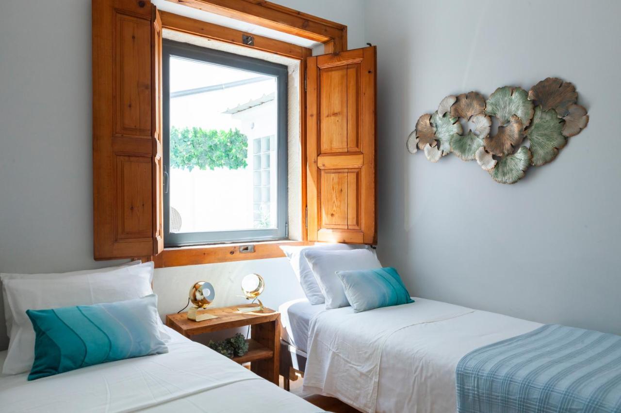 Alfama Terrace With Authentic Xviii Tiles And Historic Notes 3 Bedrooms & 2 Bathrooms Ac Apartamento *